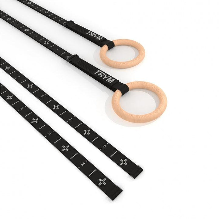 Inele de gimnastica si curele negre, Trym